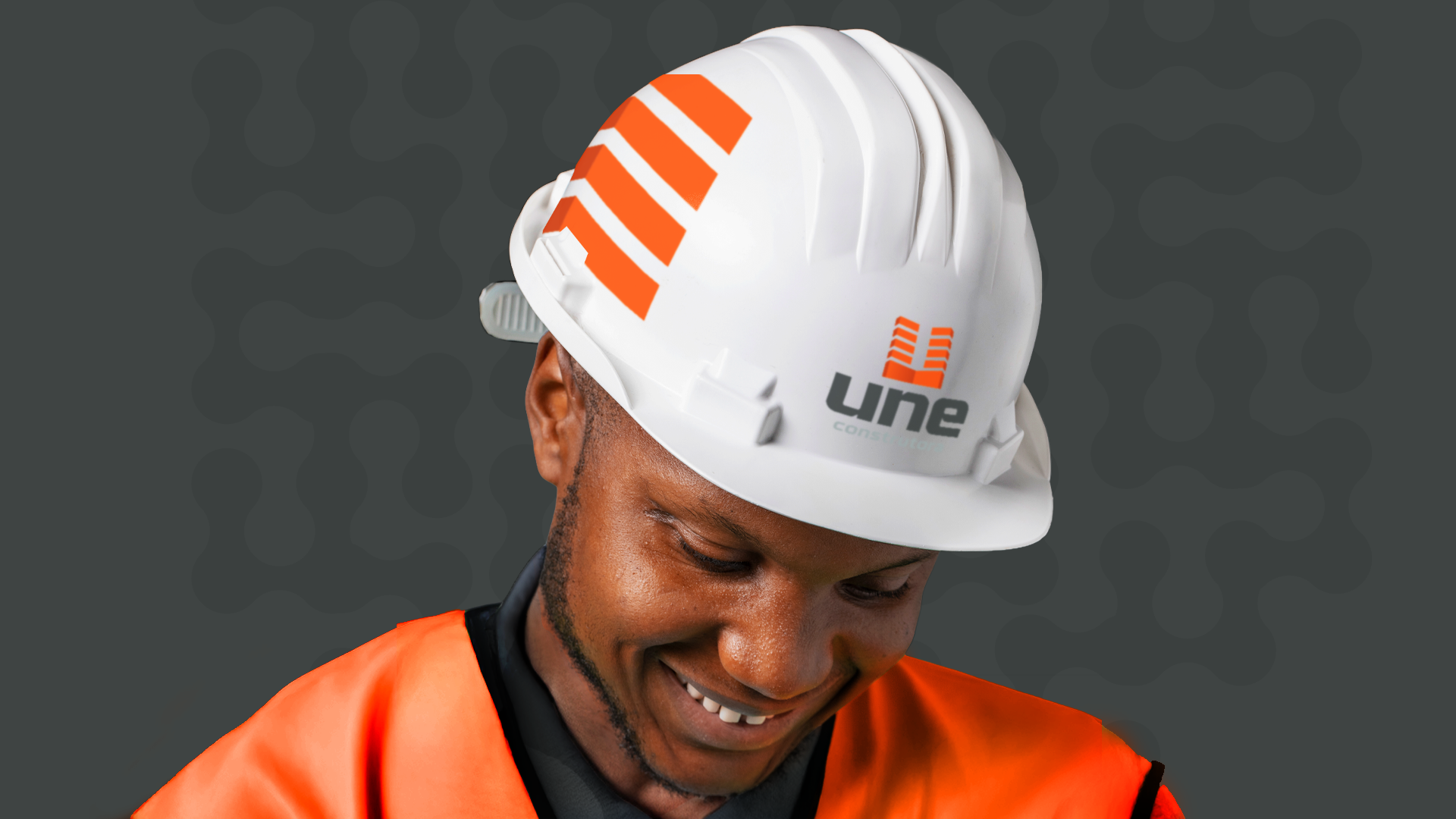 Capacete Anson Anderson Melo Designer Gráfico Identidade Visual Social Media Logomarca Logo IDV Logotipo Une Construtora Construção civil obras reformas